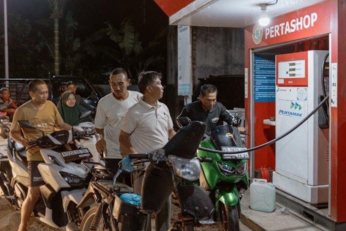 Khủng hoảng nhi&ecirc;n liệu: L&aacute;ng giềng của Việt Nam v&agrave; Th&aacute;i Lan chỉ c&ograve;n xăng dầu đủ d&ugrave;ng trong 25 ng&agrave;y- Ảnh 3.