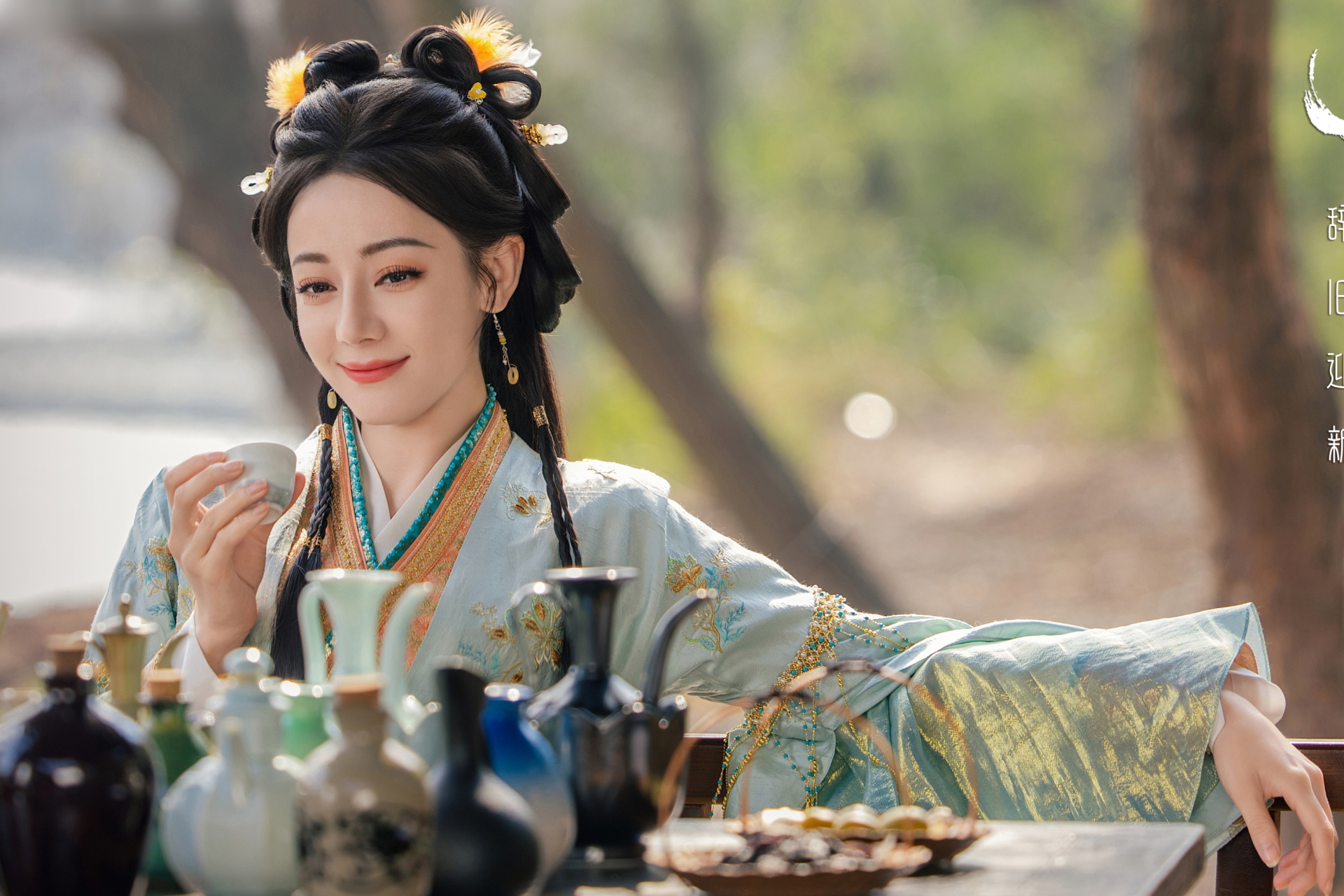 M&agrave;n tỏ t&igrave;nh đang viral khắp MXH: Nh&agrave; trai l&agrave; thiếu gia c&oacute; cả tiền lẫn quyền, nh&agrave; g&aacute;i đẹp như m&oacute;n qu&agrave; trời ban- Ảnh 3.