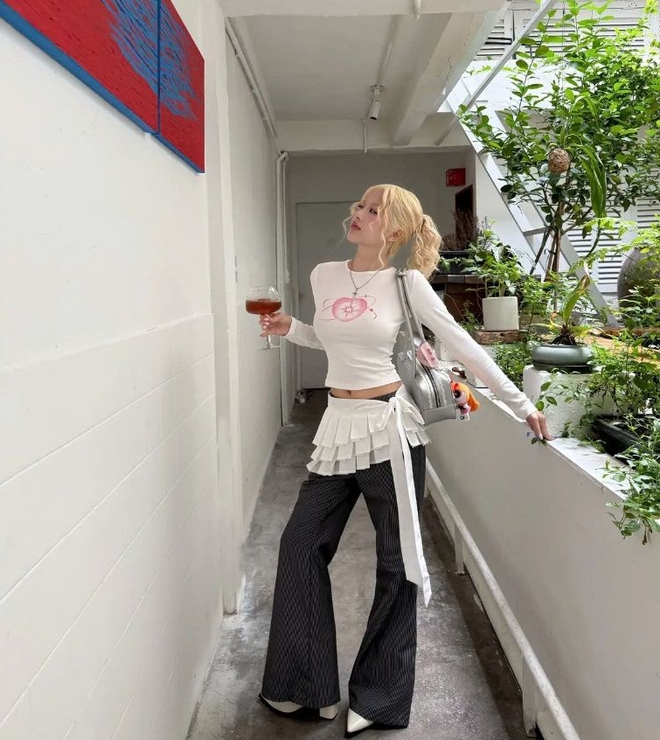 "C&ocirc;ng ch&uacute;a Kpop" l&ecirc;n đồ: G&aacute;i xinh ch&acirc;u &Aacute; rần rần rủ nhau copy paste- Ảnh 9.