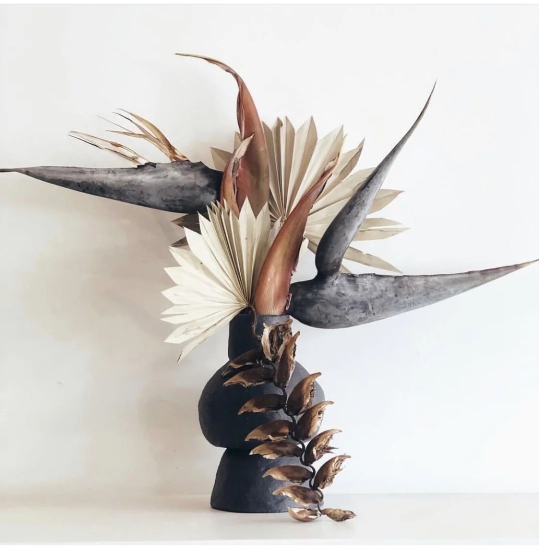 Thấy c&agrave;nh Bạch hạc "chảy nước mắt", tưởng hỏng h&oacute;a ra vớ được b&aacute;u vật decor: Lo&agrave;i hoa qu&yacute; tộc đang l&agrave;m mưa l&agrave;m gi&oacute; hội nghiện Wabi-sabi sang chảnh- Ảnh 16.