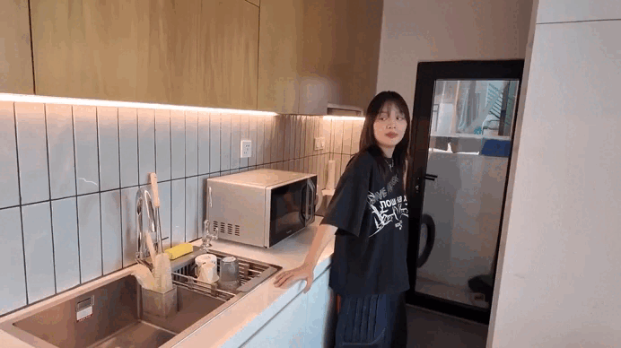 Xin v&iacute;a Low G - Dương Fynn: Vừa mua nh&agrave; H&agrave; Nội lại tậu th&ecirc;m căn duplex ở S&agrave;i G&ograve;n, 110m&sup2; g&oacute;c n&agrave;o cũng "thơm m&ugrave;i tiền"- Ảnh 4.