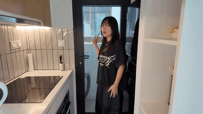 Xin v&iacute;a Low G - Dương Fynn: Vừa mua nh&agrave; H&agrave; Nội lại tậu th&ecirc;m căn duplex ở S&agrave;i G&ograve;n, 110m&sup2; g&oacute;c n&agrave;o cũng "thơm m&ugrave;i tiền"- Ảnh 6.