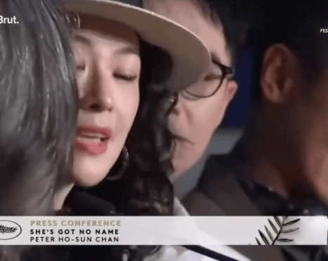 Minh tinh quyền lực nhất Trung Quốc "lật mặt nhanh hơn lật b&aacute;nh tr&aacute;ng", c&ocirc;ng khai lườm ngu&yacute;t ngay tr&ecirc;n s&oacute;ng trực tiếp- Ảnh 6.