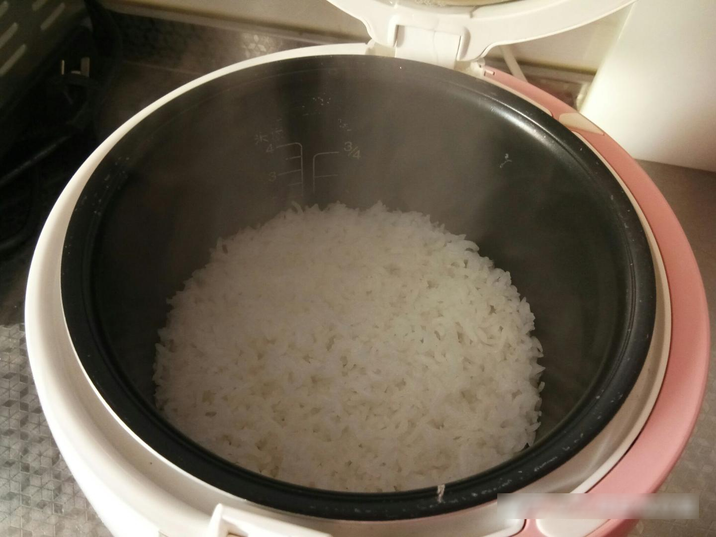 B&aacute;c sĩ chuy&ecirc;n khoa Phổi cảnh b&aacute;o người d&ugrave;ng nồi cơm điện- Ảnh 1.