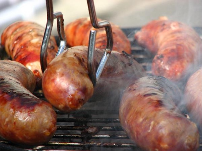 Nam sinh 18 tuổi tử vong v&igrave; ung thư đại trực tr&agrave;ng, b&aacute;c sĩ: "Thủ phạm" l&agrave; m&oacute;n thịt thơm lừng, trẻ em Việt rất th&iacute;ch- Ảnh 3.