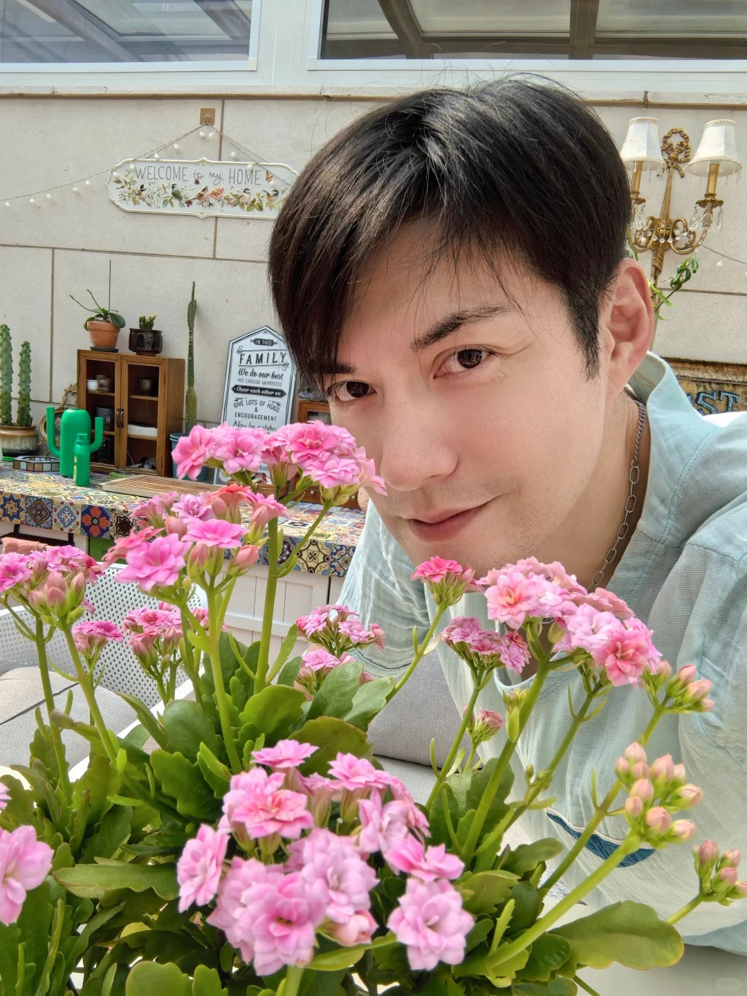 Ngắm "Thi&ecirc;n nhai tứ mỹ" Nghi&ecirc;m Khoan xắn tay &aacute;o l&agrave;m vườn: G&oacute;c nghi&ecirc;ng cực phẩm, b&iacute; k&iacute;p chăm c&acirc;y c&ograve;n xịn hơn!- Ảnh 8.