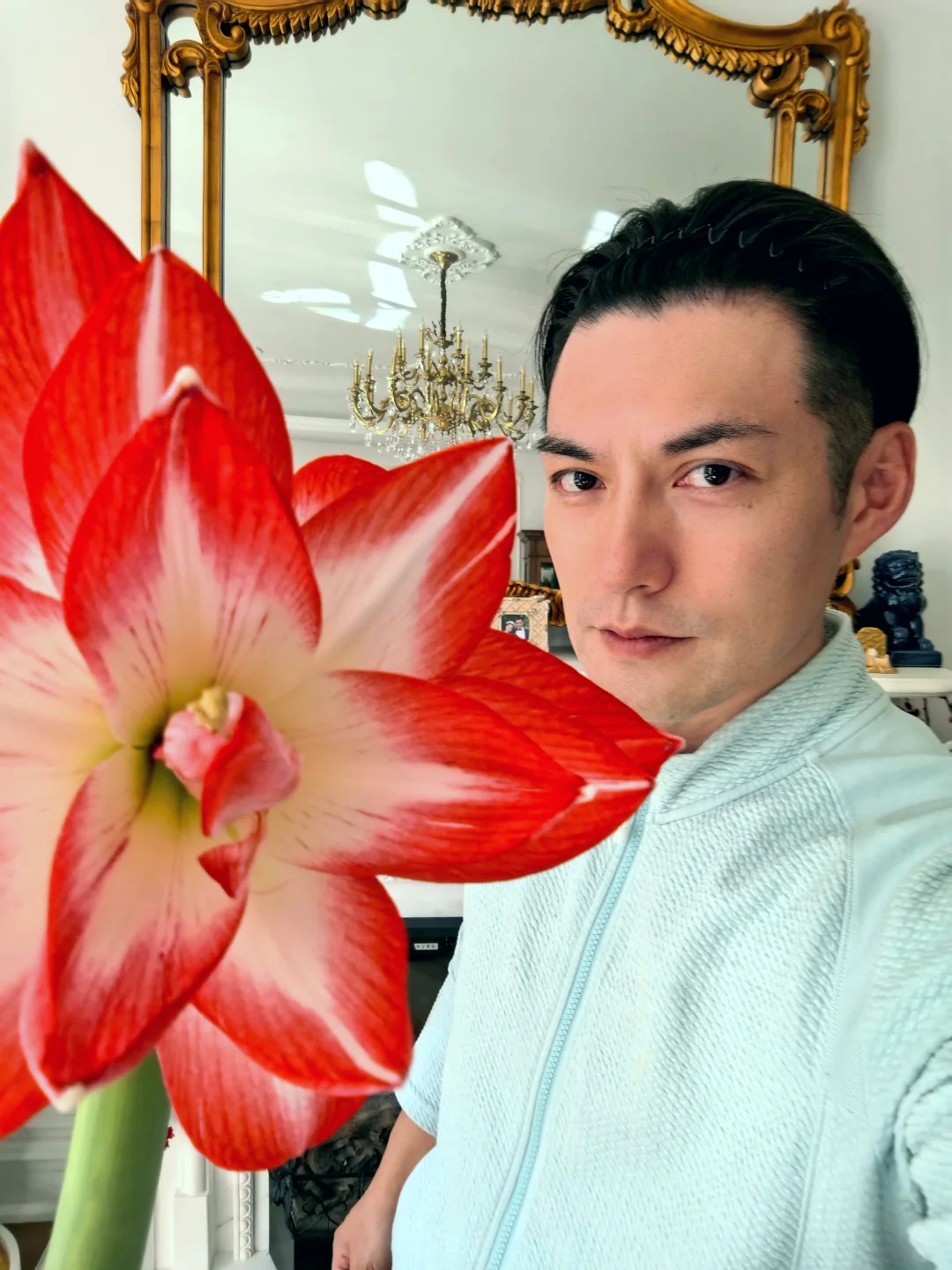 Ngắm "Thi&ecirc;n nhai tứ mỹ" Nghi&ecirc;m Khoan xắn tay &aacute;o l&agrave;m vườn: G&oacute;c nghi&ecirc;ng cực phẩm, b&iacute; k&iacute;p chăm c&acirc;y c&ograve;n xịn hơn!- Ảnh 10.