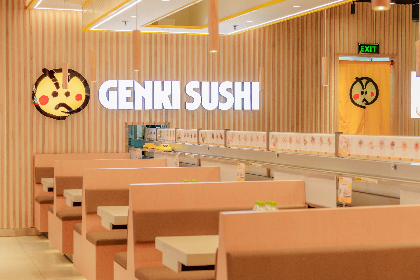 Genki Sushi tăng tốc tại Việt Nam: Tàu Kousoku “vào ga” Crescent Mall- Ảnh 2. Genki Sushi tăng tốc tại Việt Nam: Tàu Kousoku “vào ga” Crescent Mall- Ảnh 2.