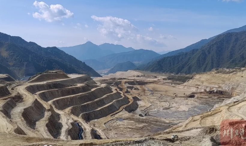 Kh&ocirc;ng cần khoan s&acirc;u, ph&aacute;t hiện mỏ &lsquo;kho b&aacute;u&rsquo; gần 10 triệu tấn, trị gi&aacute; l&ecirc;n đến 200 tỷ USD, chứa một yếu tố cực quan trọng để khai th&aacute;c dầu kh&iacute;- Ảnh 1.