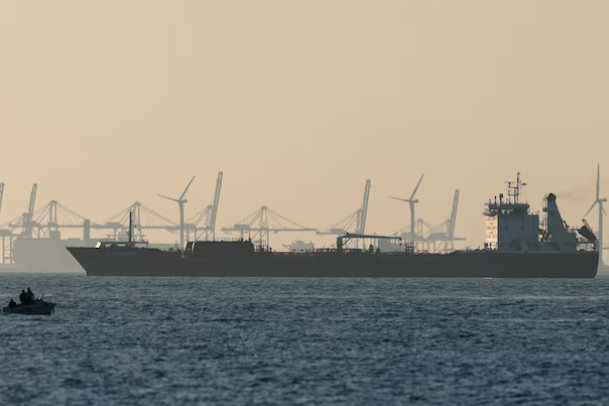 Gần 2 triệu th&ugrave;ng xăng đang tới ch&acirc;u &Acirc;u bất ngờ đổi hướng, đi thẳng đến ch&acirc;u &Aacute;- Ảnh 1.