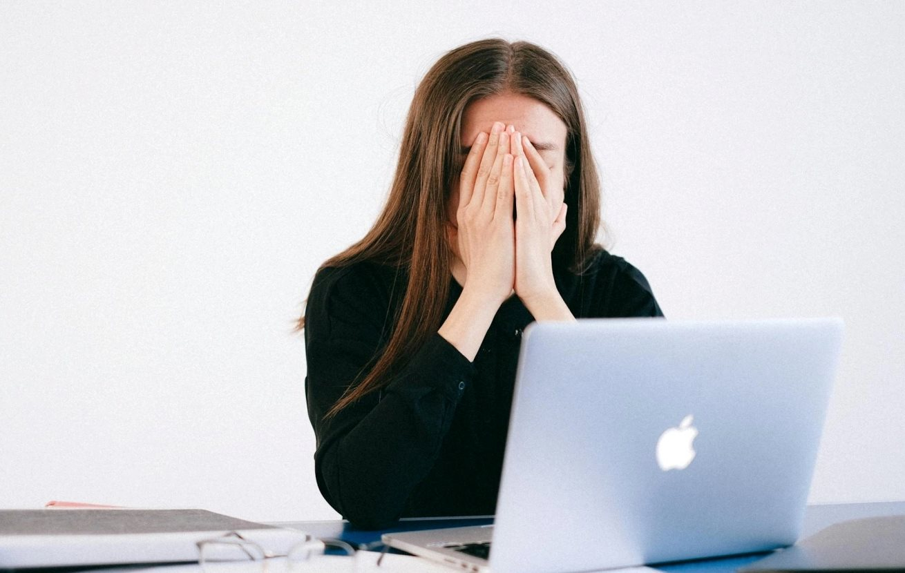 Thất nghiệp tuổi 40, t&ocirc;i rải hơn 500 CV trong v&ocirc; &iacute;ch: Tuổi t&aacute;c bị ph&acirc;n biệt, nhiều c&ocirc;ng ty th&agrave; trống vị tr&iacute; chứ kh&ocirc;ng tuyển người gi&agrave;- Ảnh 1.