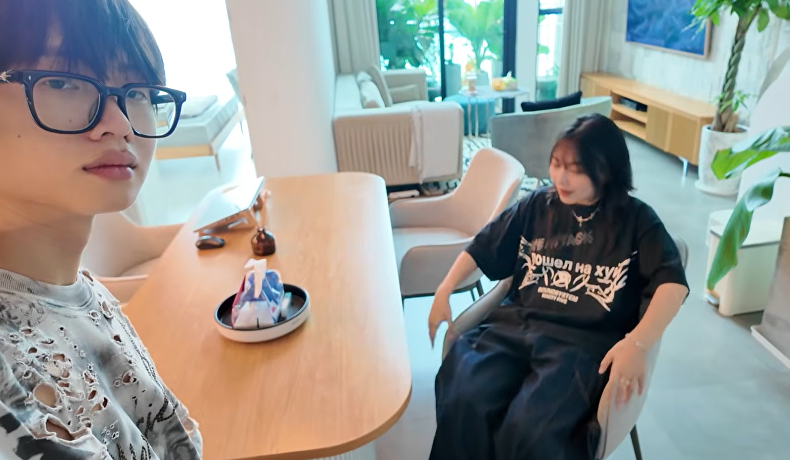 Rapper Vbiz v&agrave; vợ c&oacute; tin vui sau 1 th&aacute;ng l&agrave;m đ&aacute;m hỏi- Ảnh 5.