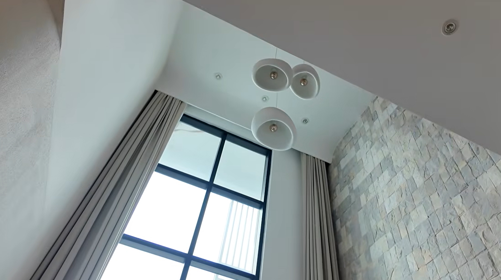 Rapper Vbiz v&agrave; vợ c&oacute; tin vui sau 1 th&aacute;ng l&agrave;m đ&aacute;m hỏi- Ảnh 3.