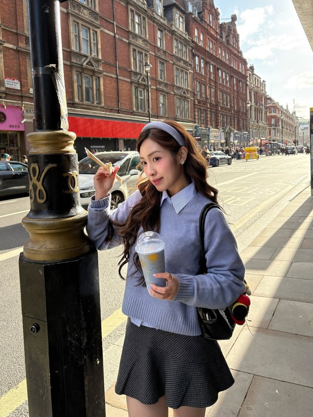 G&aacute;i Việt sống ở Lu&acirc;n Đ&ocirc;n hot nhất Instagram: "S&aacute;ch mẫu" mặc đẹp của h&agrave;ng ngh&igrave;n c&ocirc; g&aacute;i- Ảnh 2.