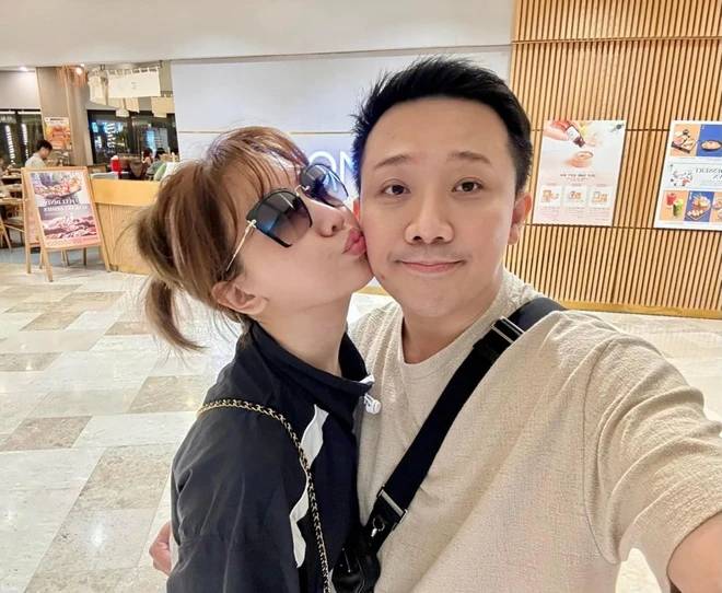 Th&ocirc;ng tin về nữ ca sĩ 41 tuổi được đại gia ngh&igrave;n tỷ Việt si m&ecirc;- Ảnh 1.