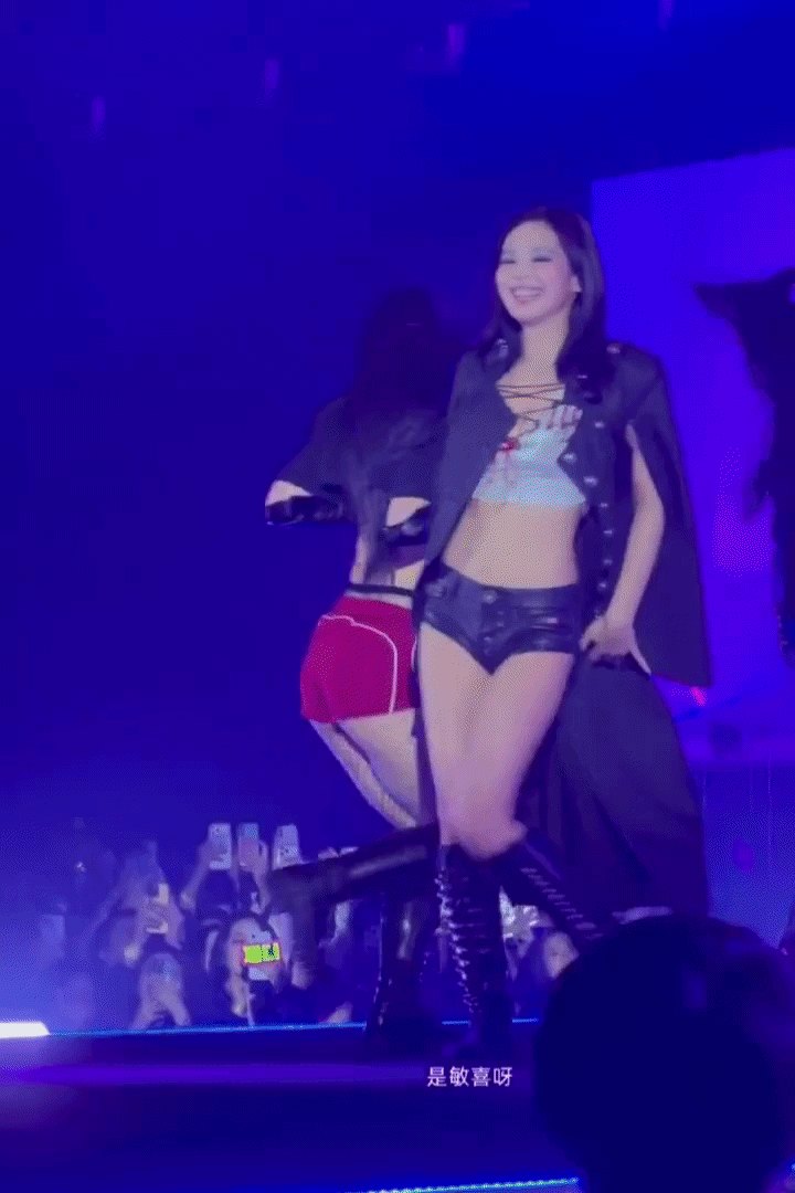 Jennie đ&aacute;nh mắt xanh l&agrave;m ma c&agrave; rồng, nh&igrave;n ph&uacute;t n&agrave;o tương tư ph&uacute;t đ&oacute;- Ảnh 3.