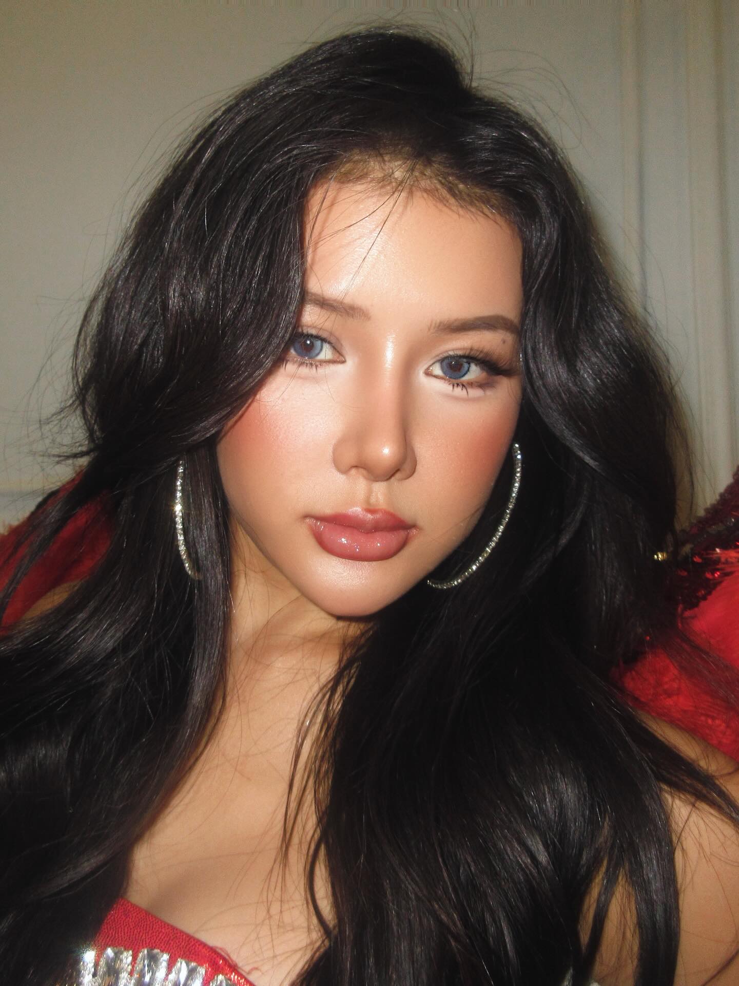 Th&uacute;y Ng&acirc;n ngang h&agrave;ng với hot TikToker, m&agrave;n đọ sắc n&agrave;y c&oacute; khập khiễng qu&aacute; kh&ocirc;ng?- Ảnh 7.