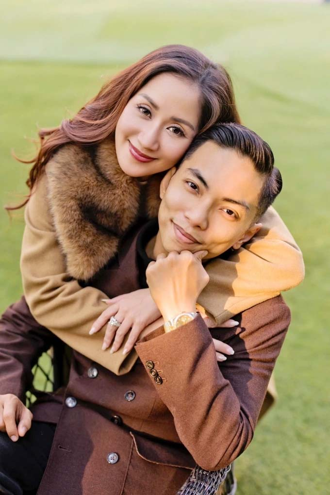 Nh&agrave; ri&ecirc;ng trăm tỷ của Phan Hiển - Kh&aacute;nh Thi: Rộng 800m&sup2; nằm s&aacute;t mặt đường lớn, o&aacute;ch đến nỗi ai đi ngang cũng ngo&aacute;i nh&igrave;n- Ảnh 1.