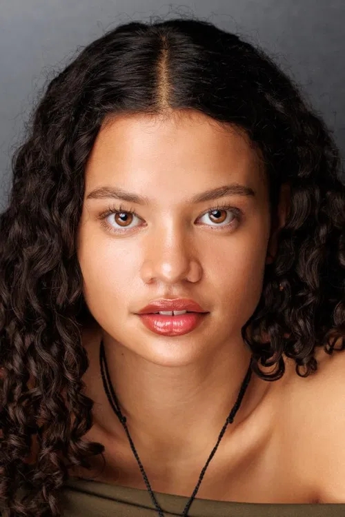 Xuất hiện c&ocirc;ng ch&uacute;a Disney đời thật đẹp hơn cả nguy&ecirc;n t&aacute;c: N&eacute;t n&agrave;o tr&ecirc;n mặt cũng như b&uacute;t vẽ, đến lạy ai đ&atilde; casting- Ảnh 4.