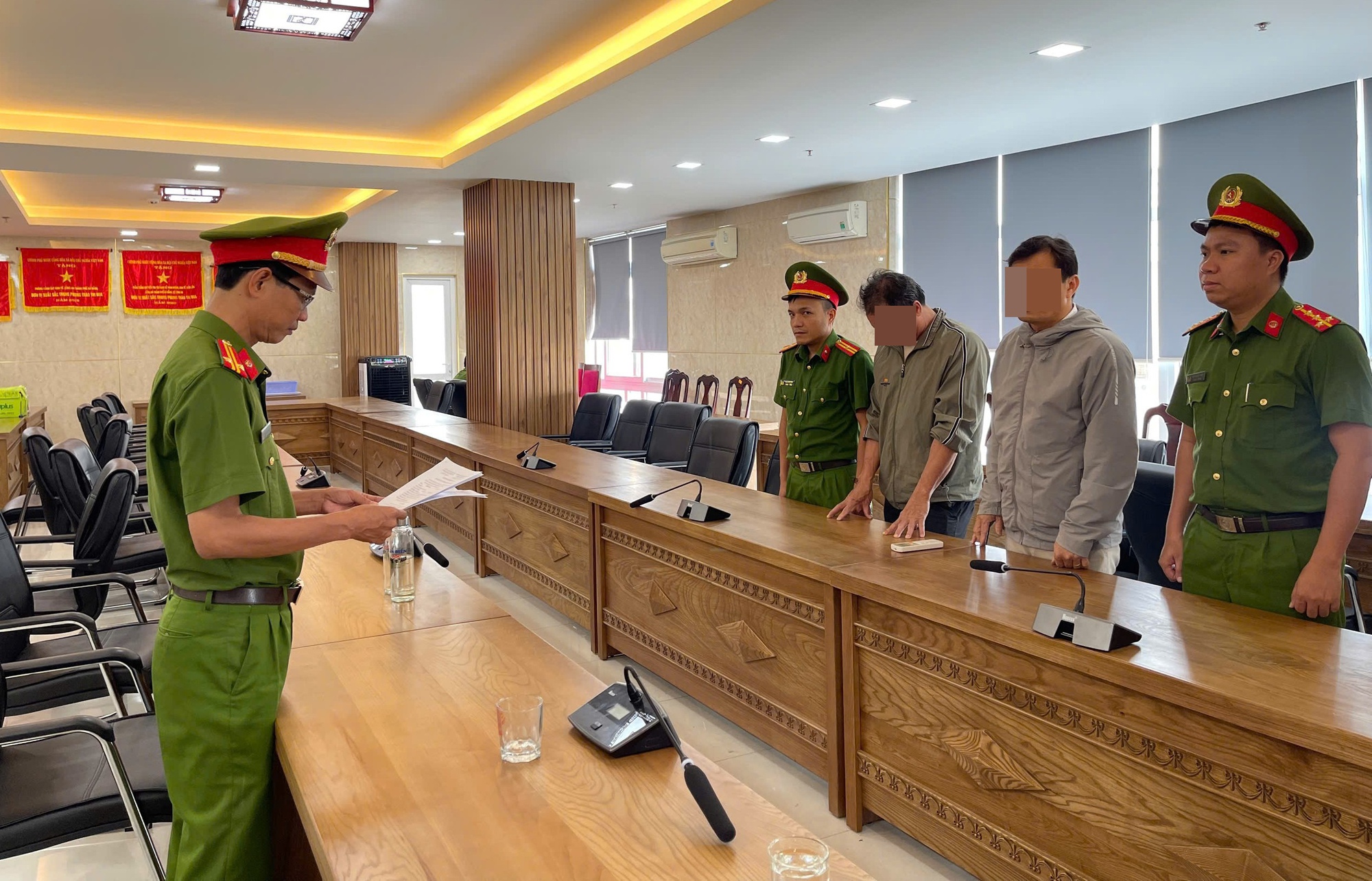 Khởi tố chủ doanh nghiệp tư nh&acirc;n Muối Minh T&acirc;m v&agrave; nhiều Gi&aacute;m đốc- Ảnh 1.