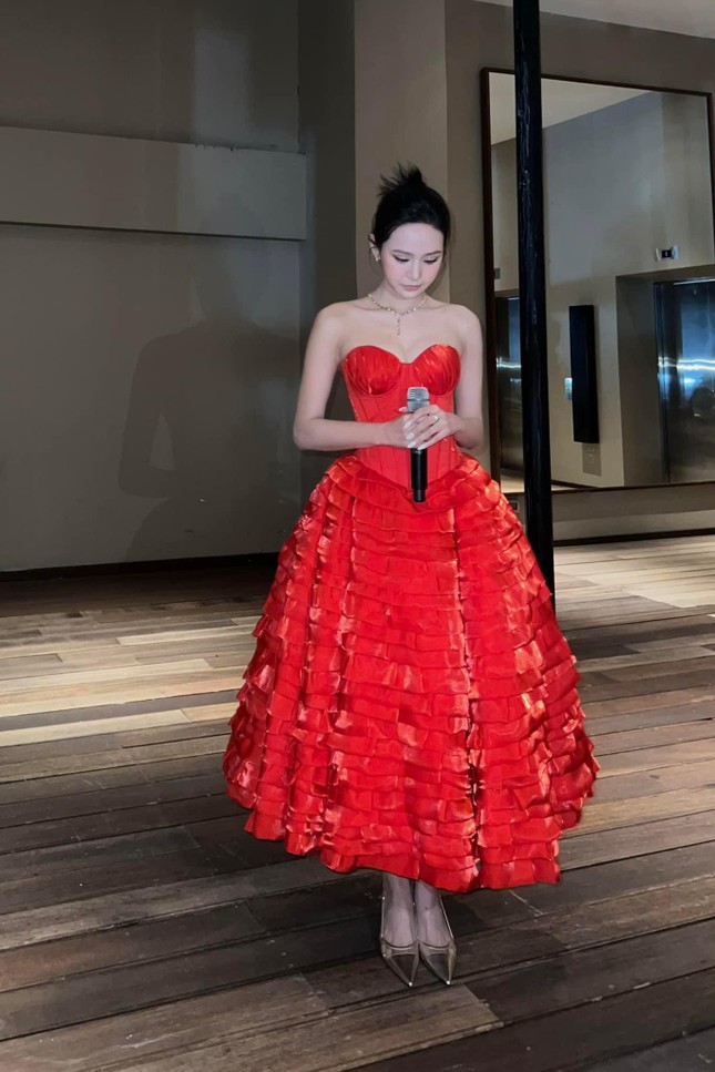 Cuộc sống kỳ lạ của ca sĩ Hiền Hồ sau scandal t&igrave;nh &aacute;i g&acirc;y chấn động- Ảnh 3.