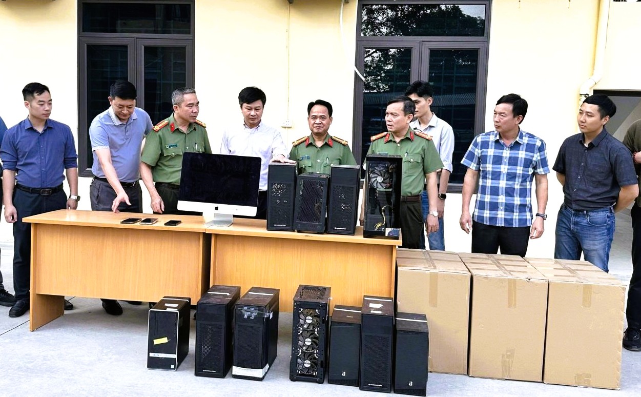 Một học sinh lớp 12 ở Thanh H&oacute;a d&ugrave;ng m&atilde; độc đ&aacute;nh cắp dữ liệu m&aacute;y t&iacute;nh người d&ugrave;ng to&agrave;n cầu- Ảnh 2.