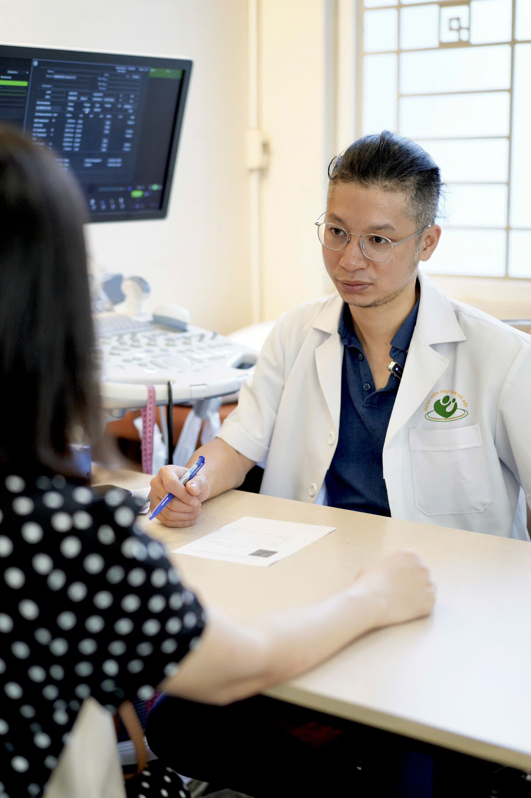 Lo ngại chồng 'c&oacute; con ngo&agrave;i luồng", vợ 'cao tay' &eacute;p phải l&agrave;m ngay 1 việc- Ảnh 1.