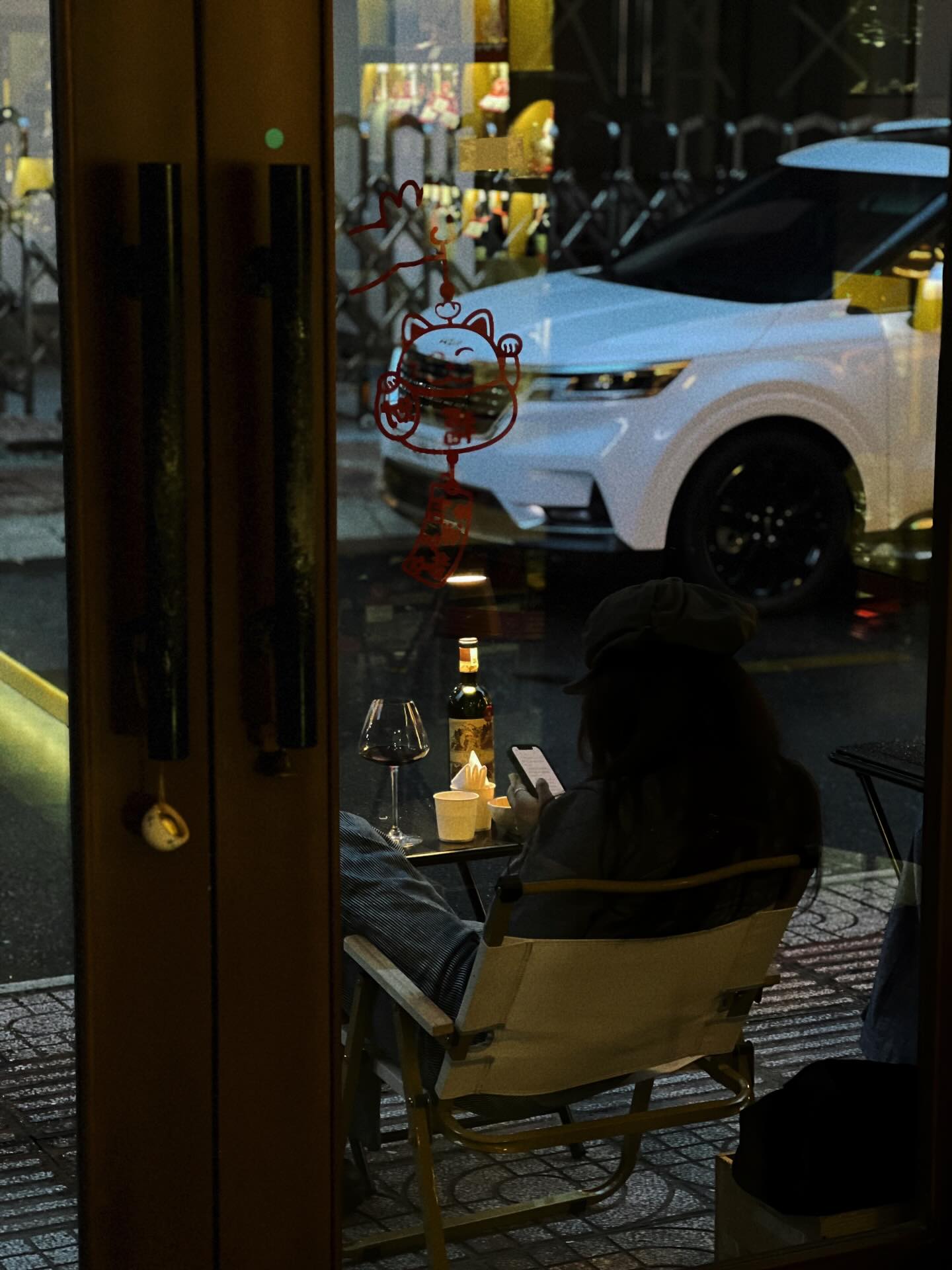 &ldquo;Uống rượu vang vỉa h&egrave;&rdquo;: Tr&agrave;o lưu nhất thời hay định nghĩa mới về sự hưởng thụ của người trẻ H&agrave; Nội?- Ảnh 14.