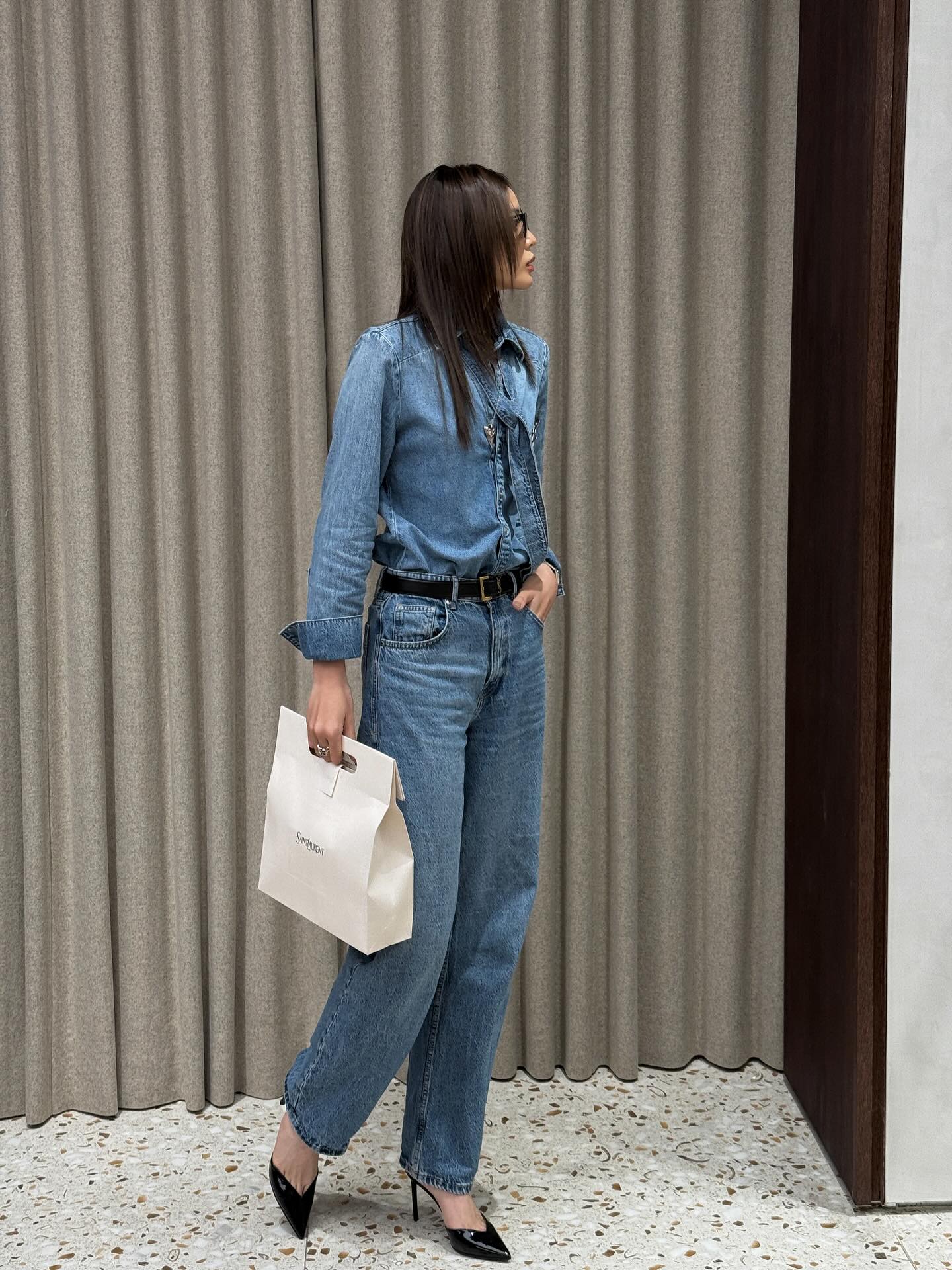 Style diện quần ống rộng của Kỳ Duy&ecirc;n c&agrave;ng ng&agrave;y c&agrave;ng xuất sắc- Ảnh 3.