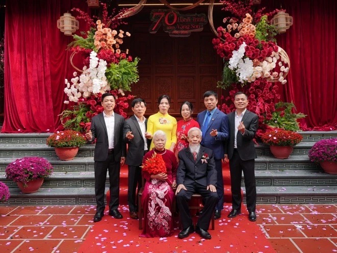 4 anh em trai x&acirc;y nh&agrave; chung khu&ocirc;n vi&ecirc;n, qu&acirc;y quần chăm bố mẹ ngo&agrave;i 80 tuổi ở Hưng Y&ecirc;n: B&iacute; quyết giữ h&ograve;a kh&iacute;- Ảnh 1.