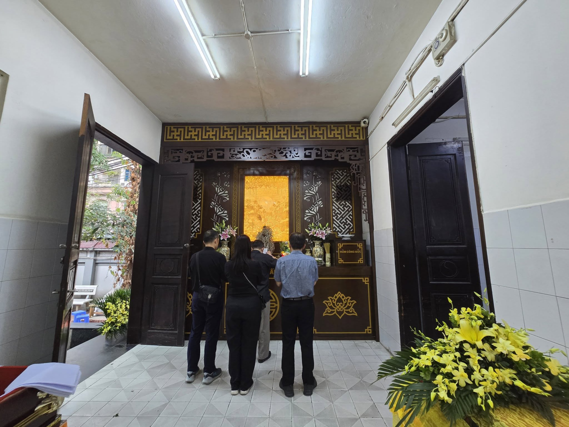 Kh&ocirc;ng x&acirc;y mộ, kh&ocirc;ng giữ tro: Lựa chọn của một gia đ&igrave;nh tại H&agrave; Nội khi an t&aacute;ng cho người th&acirc;n được ch&uacute; &yacute;- Ảnh 2.