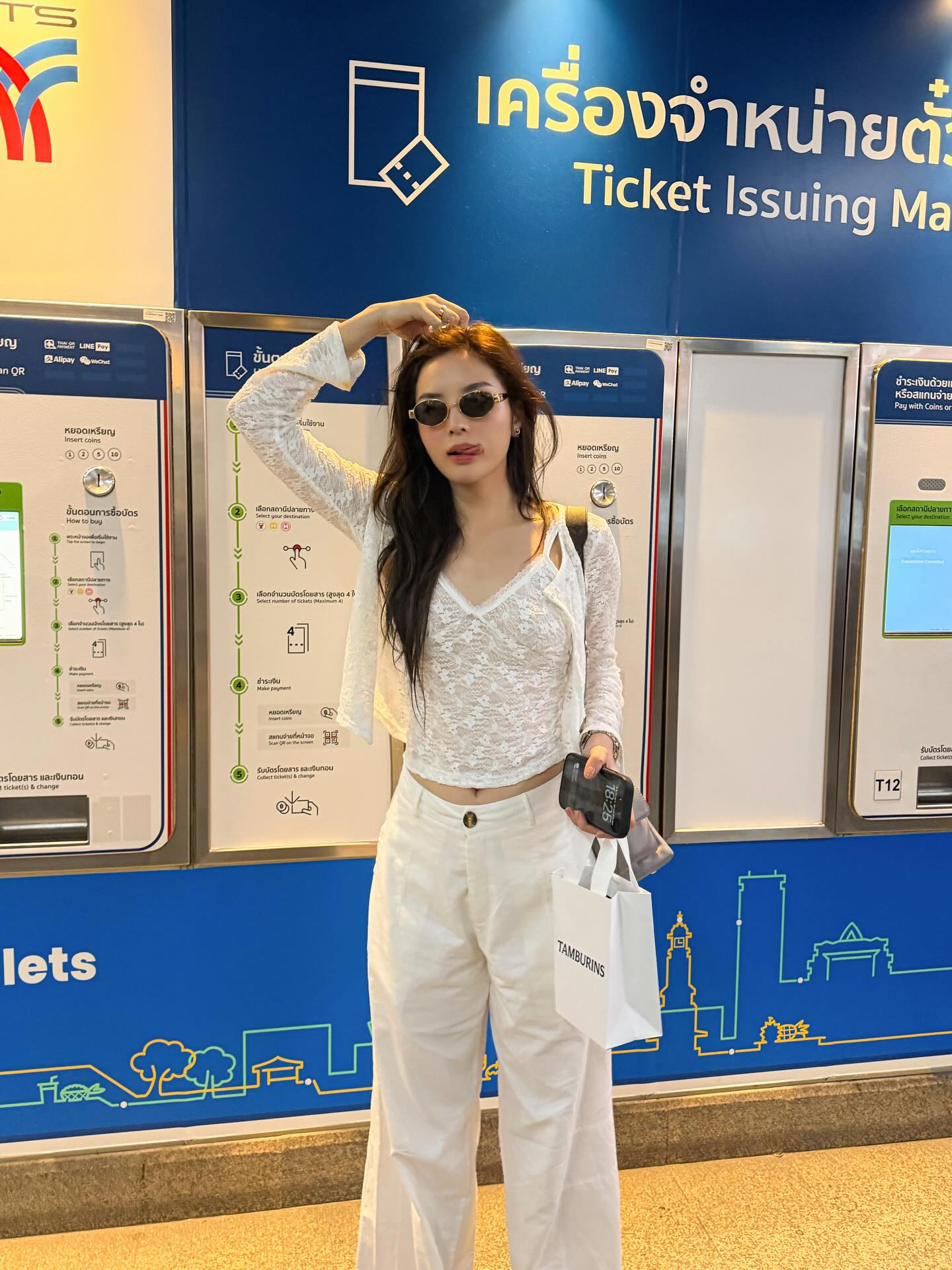 Style diện quần ống rộng của Kỳ Duy&ecirc;n c&agrave;ng ng&agrave;y c&agrave;ng xuất sắc- Ảnh 1.