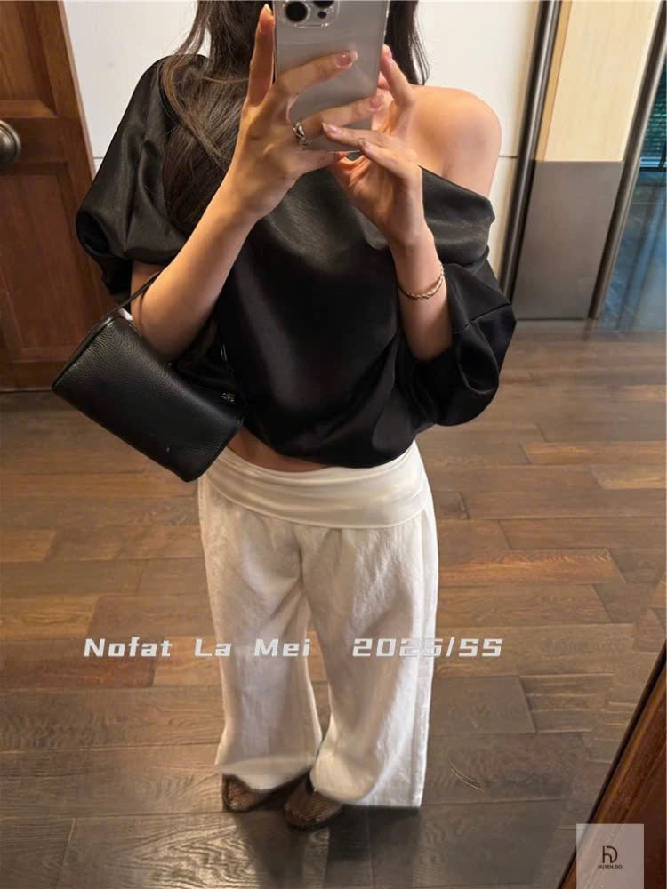 &Aacute;o Jennie mặc năm 2025 bỗng hot qu&aacute; trời: Bản dupe "ch&aacute;y h&agrave;ng" li&ecirc;n tục, ph&aacute;p sư Trung Hoa kh&ocirc;ng kịp sản xuất- Ảnh 6.