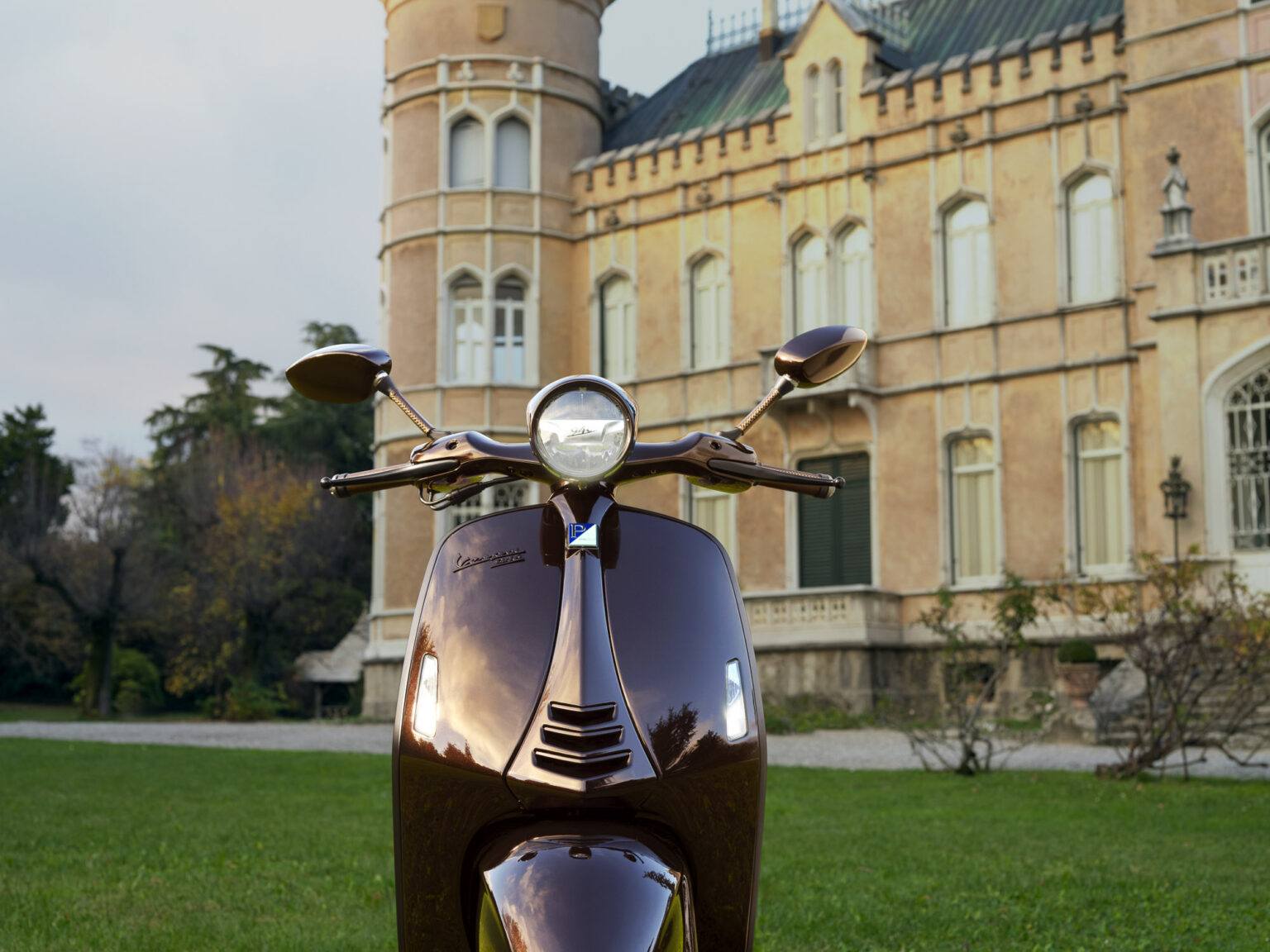 Xe Vespa gi&aacute; 550 triệu đồng đẹp cỡ n&agrave;y!- Ảnh 5.