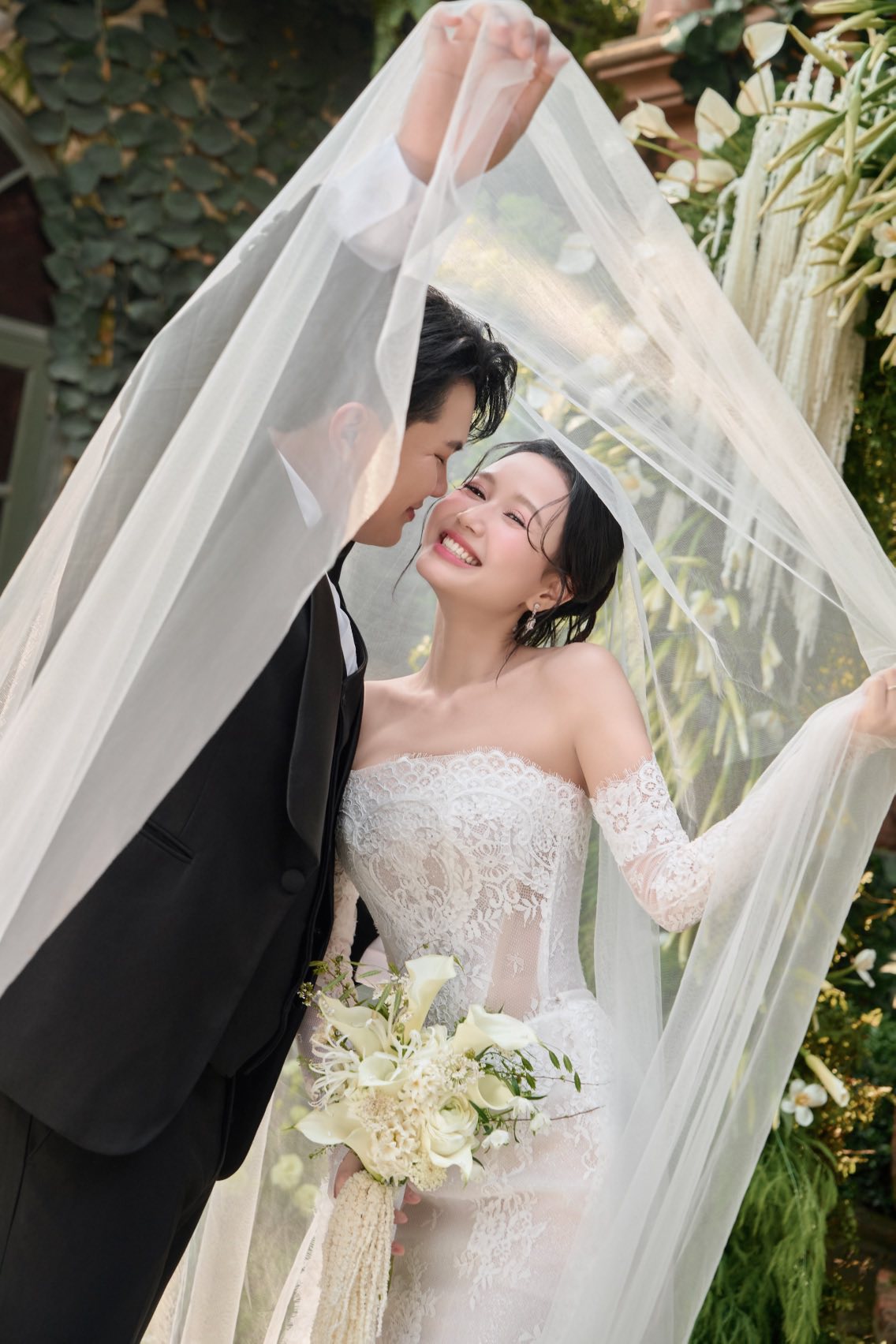 Chủ nhật tuần n&agrave;y cặp đ&ocirc;i nhạc sĩ - diễn vi&ecirc;n Vbiz tổ chức đ&aacute;m cưới, nhiều nghệ sĩ x&aacute;c nhận tham dự!- Ảnh 2.