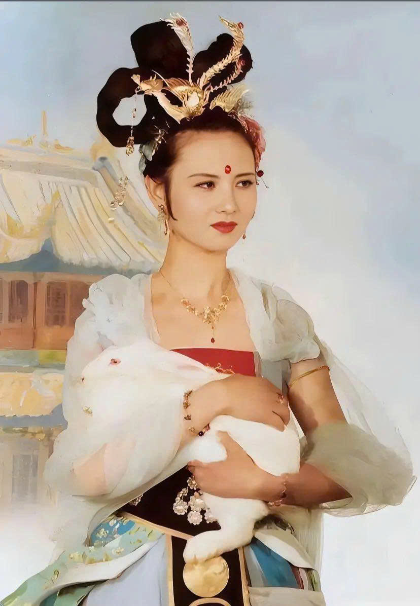 Vẻ đẹp thanh lịch của &ldquo;Hằng Nga T&acirc;y Du K&yacute;&rdquo; ng&agrave;y ấy: U70 vẫn rạng rỡ, kh&iacute; chất kh&oacute; ai s&aacute;nh kịp nhờ ki&ecirc;n nhẫn l&agrave;m 1 điều- Ảnh 3.