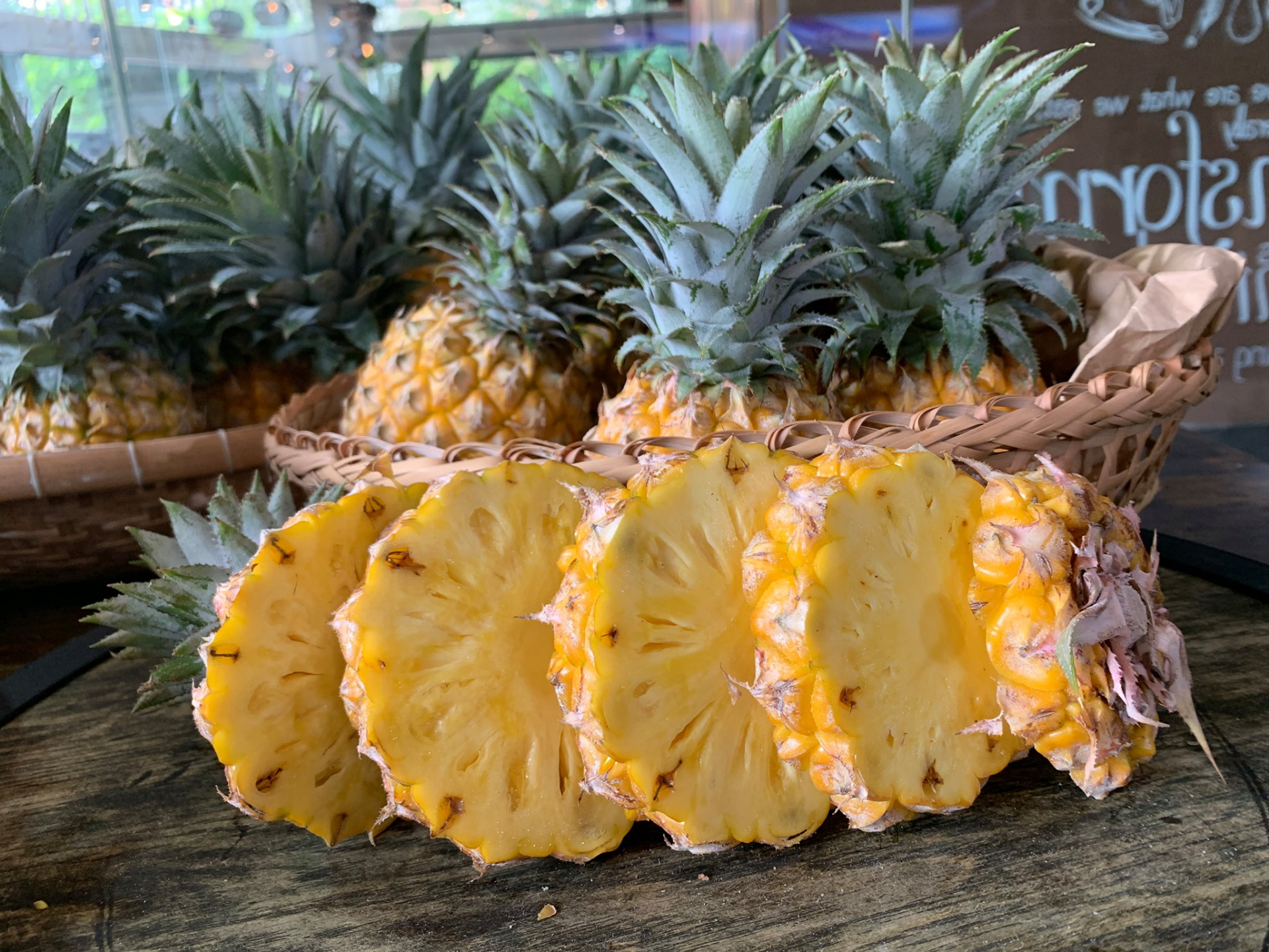 Loại quả được mệnh danh l&agrave; "vua dưỡng thận" cực tốt cho sức khỏe, gi&aacute; rẻ b&aacute;n đầy chợ Việt, cầm từ 15.000 đồng l&agrave; mua được- Ảnh 3.