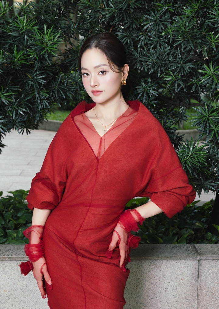 Mỹ nh&acirc;n nổi tiếng phim giờ v&agrave;ng VTV đỗ 2 trường đại học, n&oacute;i được 4 thứ tiếng- Ảnh 3.