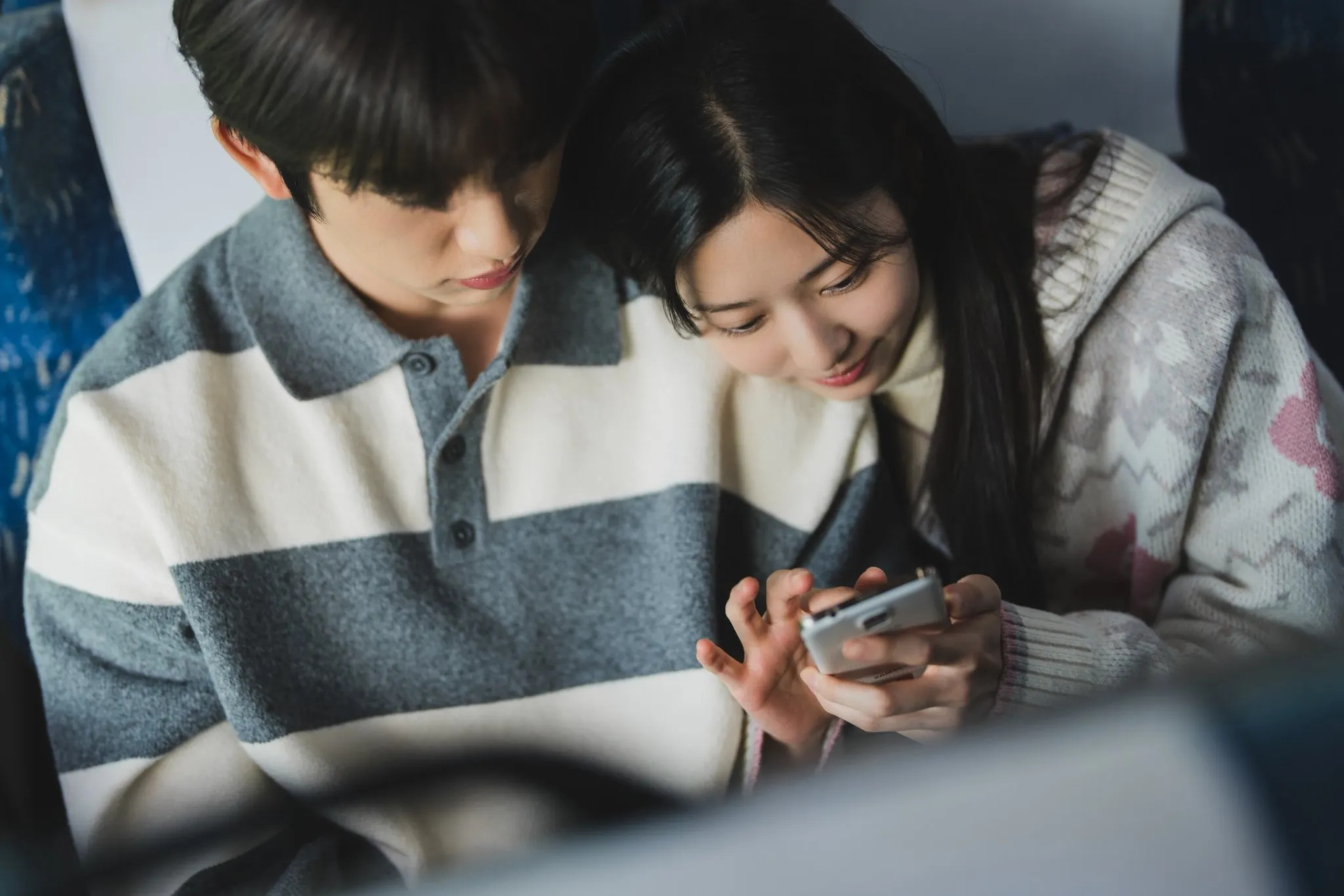 Phim H&agrave;n cực hay nhưng bị coi l&agrave; nỗi xấu hổ của nh&agrave; đ&agrave;i: Cặp ch&iacute;nh đẹp như thơ cũng hết cứu- Ảnh 3.