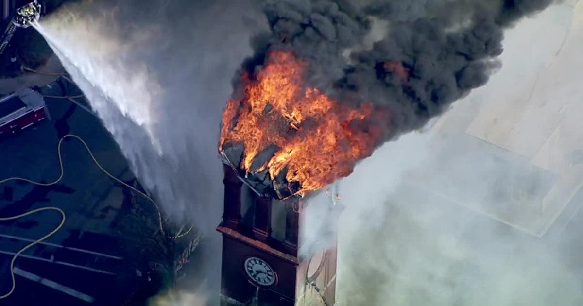 Sự cố ch&aacute;y nổ dồn dập tại Mỹ: Nh&agrave; m&aacute;y lọc dầu ph&aacute;t nổ, kh&oacute;i đen đặc bao tr&ugrave;m; t&ograve;a &aacute;n 130 năm tuổi bốc ch&aacute;y- Ảnh 7.