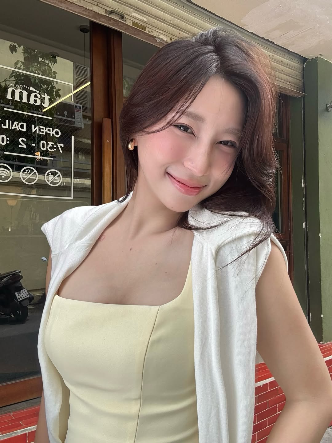 G&aacute;i Việt sống ở Paris nổi tiếng v&igrave; mặc đẹp, "ph&aacute;t s&aacute;ng" giữa biển người ch&acirc;u &Acirc;u- Ảnh 9.