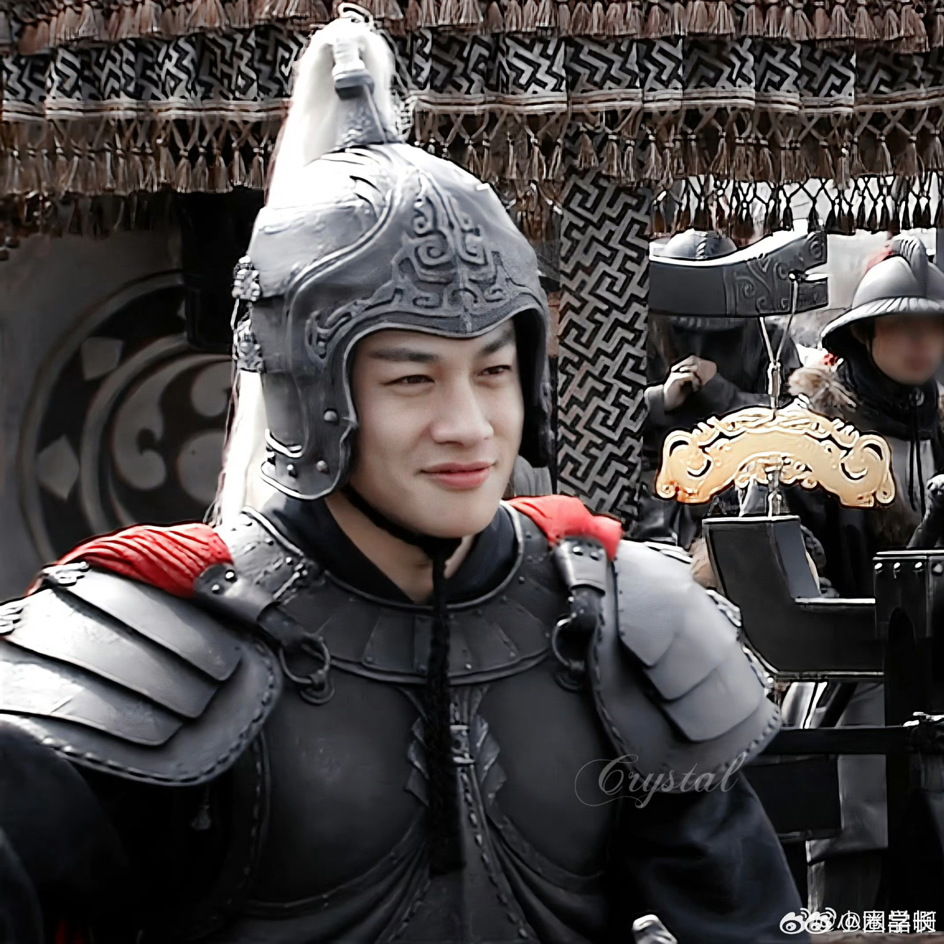 Tướng qu&acirc;n mang gương mặt thống nhất thẩm mỹ của cả đất nước: Visual vang danh thi&ecirc;n hạ, c&agrave;ng tả tơi c&agrave;ng phong thần- Ảnh 5.