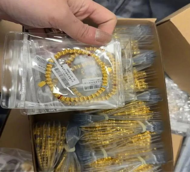 1 nh&acirc;n vi&ecirc;n kho mới đi l&agrave;m 6 th&aacute;ng đ&atilde; trả hết nợ 400 triệu đồng, li&ecirc;n tục nhận số tiền 7,8 tỷ đồng chuyển v&agrave;o t&agrave;i khoản- Ảnh 2.