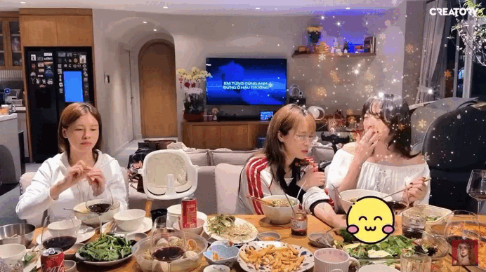 G&oacute;c sống xa xỉ của Phạm Quỳnh Anh: Cửa k&iacute;nh panorama triệu đ&ocirc;, view ngắm trọn th&agrave;nh phố chill đến mức qu&ecirc;n lu&ocirc;n mặt đất- Ảnh 9.