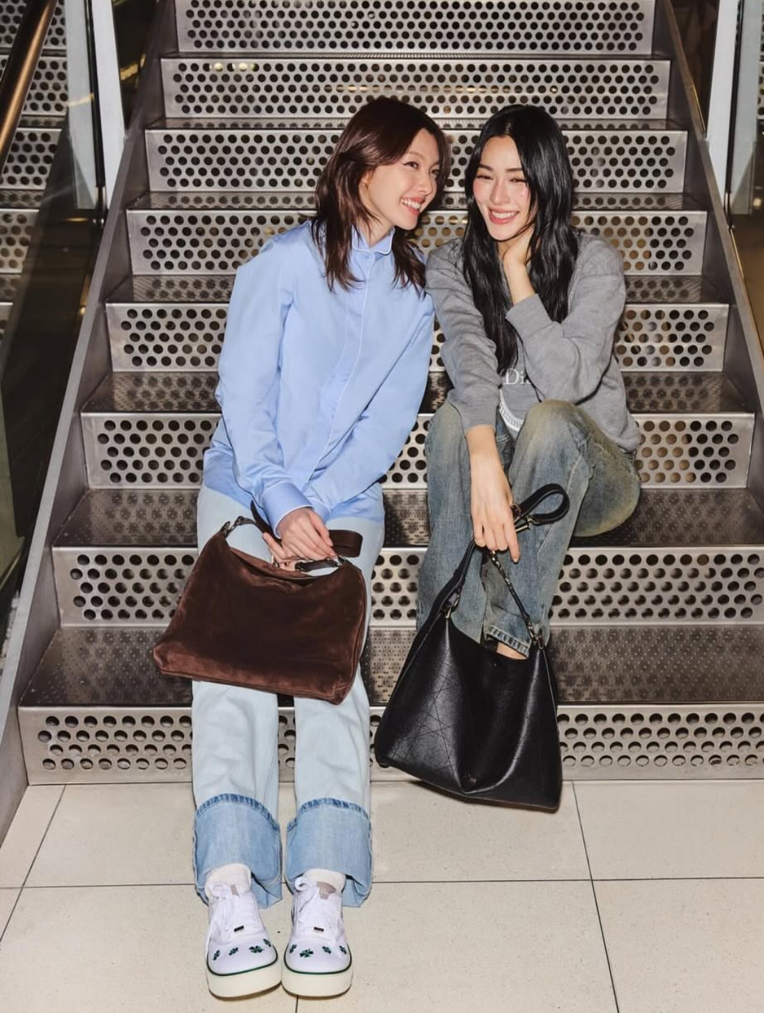 Trend "t&uacute;i lười" thịnh h&agrave;nh đầu năm 2026: Lười kiểu tiện v&agrave; khiến bạn nổi bật như fashionista, đ&oacute; l&agrave; l&yacute; do kiểu t&uacute;i n&agrave;y được ưa chuộng- Ảnh 3.