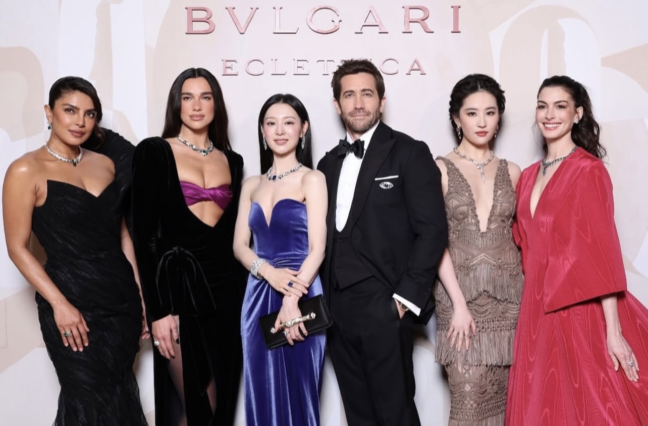 Kim Ji Won gầy rộc, vượt mặt Lưu Diệc Phi v&agrave; Anne Hathaway l&ecirc;n đứng center tại event BVLGARI- Ảnh 3.