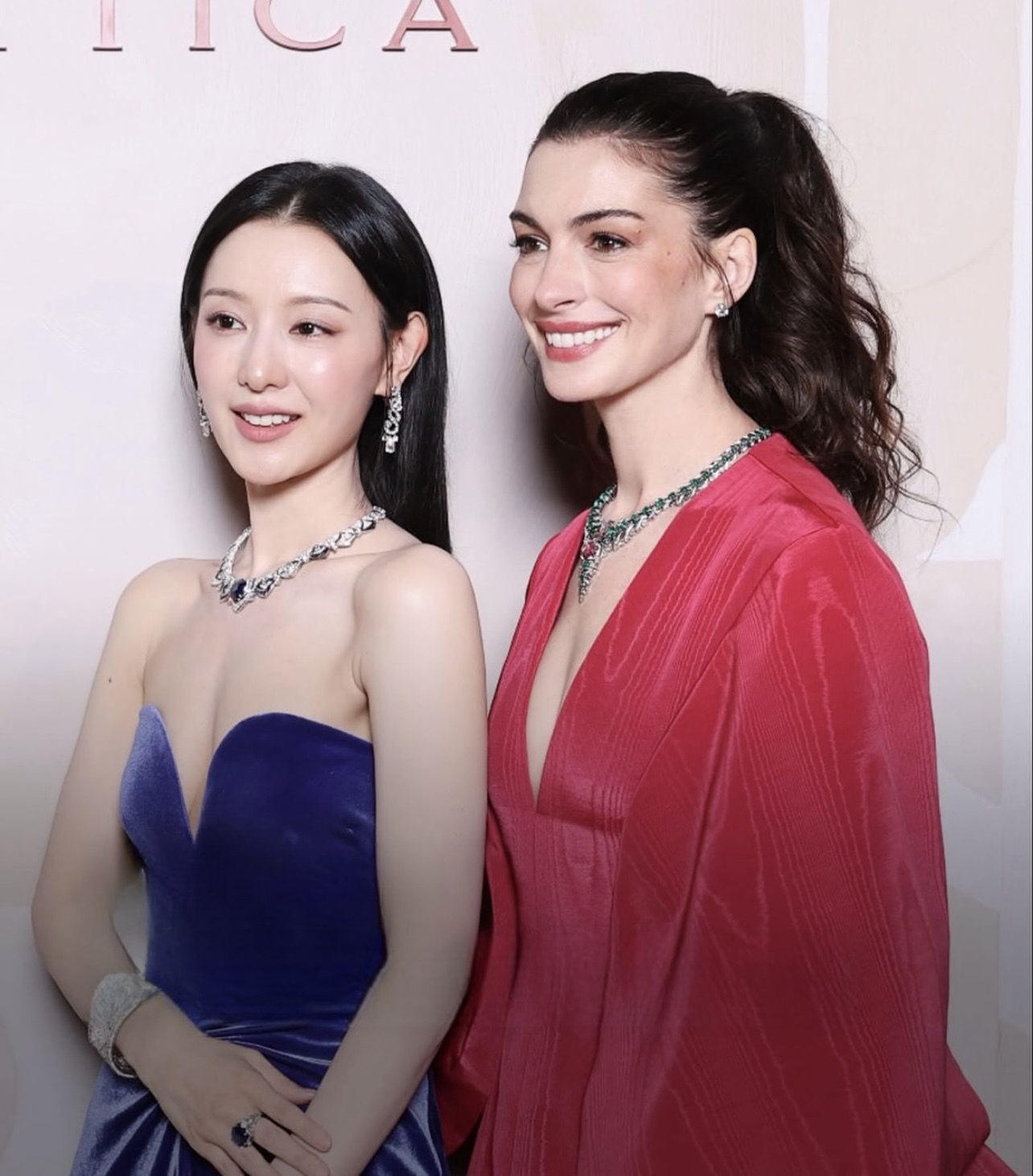 Kim Ji Won gầy rộc, vượt mặt Lưu Diệc Phi v&agrave; Anne Hathaway l&ecirc;n đứng center tại event BVLGARI- Ảnh 8.