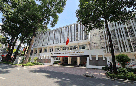 1 trường ĐH trả lương Gi&aacute;o sư, Ph&oacute; Gi&aacute;o sư 52-120 triệu đồng/th&aacute;ng, hỗ trợ tới 500 triệu đồng/người để thu h&uacute;t nh&acirc;n t&agrave;i- Ảnh 1.