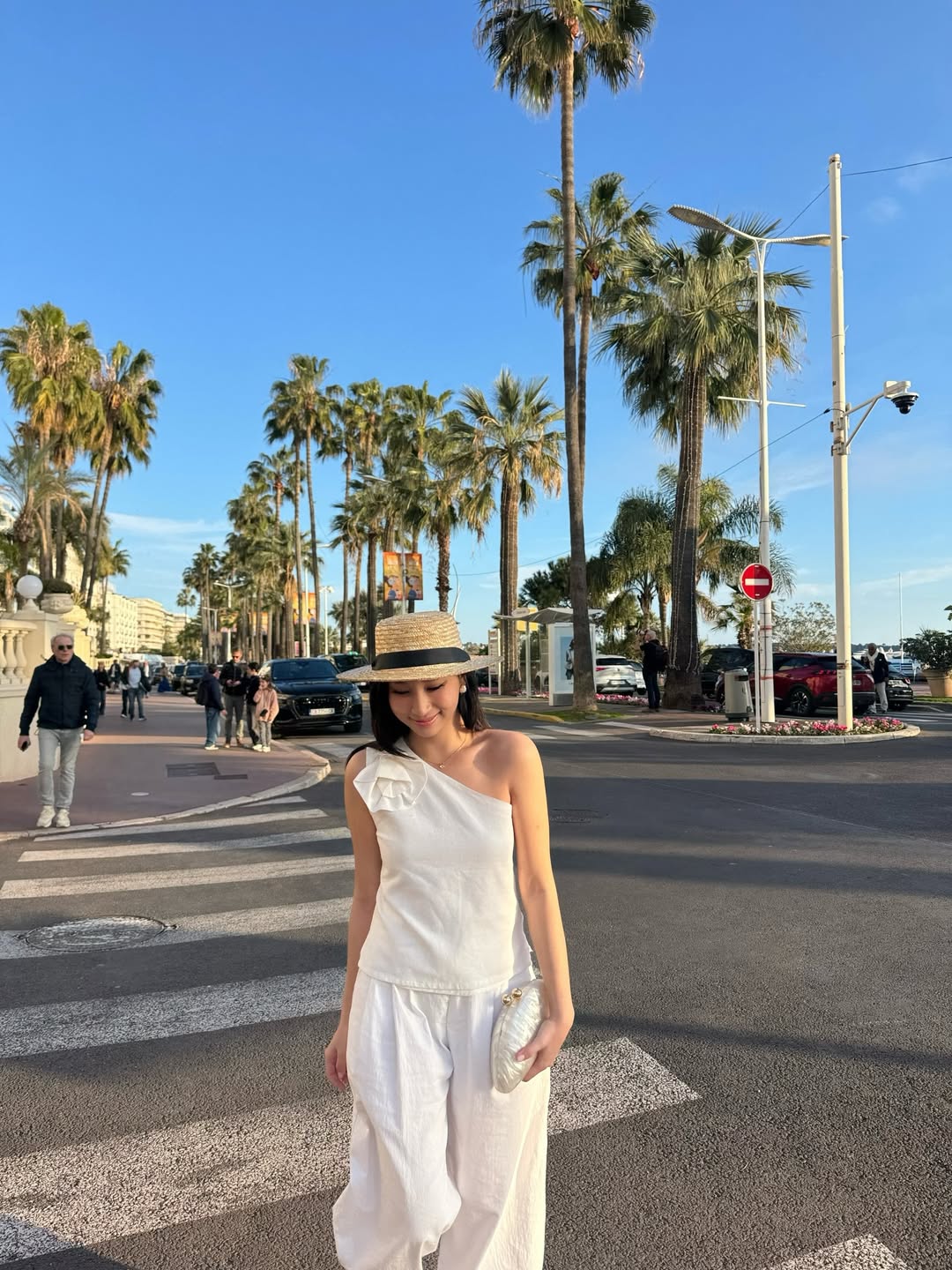 G&aacute;i Việt sống ở Paris nổi tiếng v&igrave; mặc đẹp, "ph&aacute;t s&aacute;ng" giữa biển người ch&acirc;u &Acirc;u- Ảnh 2.