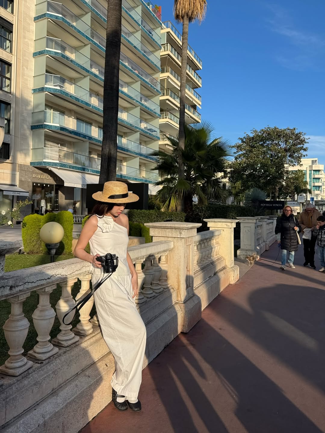 G&aacute;i Việt sống ở Paris nổi tiếng v&igrave; mặc đẹp, "ph&aacute;t s&aacute;ng" giữa biển người ch&acirc;u &Acirc;u- Ảnh 4.